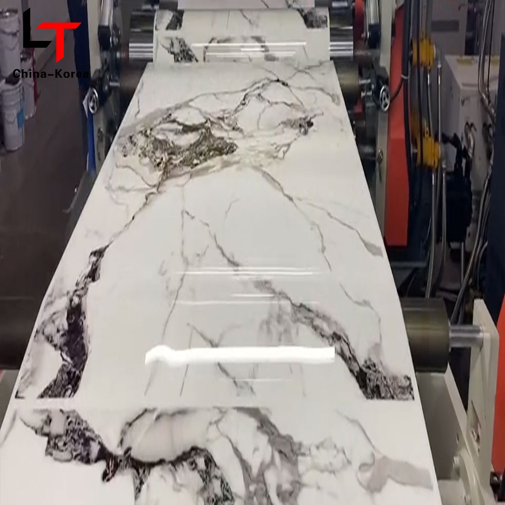 Kim loại bằng đá cẩm thạch Vàng Phim PVC truyền nhiệt Phim trang trí dập nóng cuộn cho nhà sản xuất máy ép chân không Cán vàng